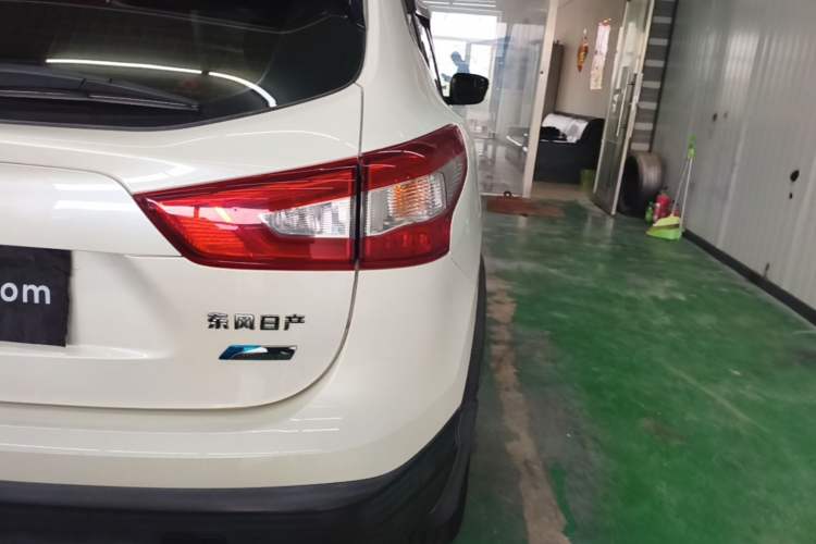 Used Nissan Qashqai 2016 2.0L CVT Elite Edition Right Rear Taillight