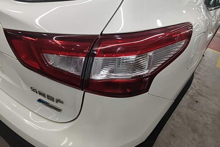 Used Nissan Qashqai 2016 2.0L CVT Elite Edition Right Rear Taillight