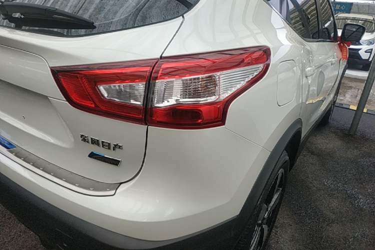 Used Nissan Qashqai 2016 2.0L CVT Elite Edition Right Rear Taillight