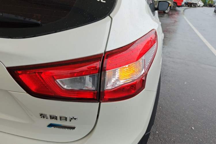 Used Nissan Qashqai 2016 2.0L CVT Elite Edition Right Rear Taillight