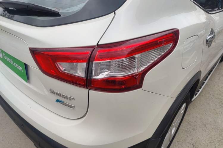 Used Nissan Qashqai 2016 2.0L CVT Elite Edition Right Rear Taillight