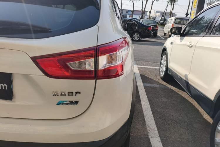 Used Nissan Qashqai 2016 2.0L CVT Elite Edition Right Rear Taillight