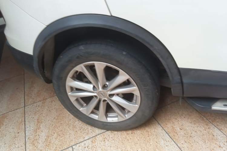 Used Nissan Qashqai 2016 2.0L CVT Elite Edition Right Rear Wheel Hub