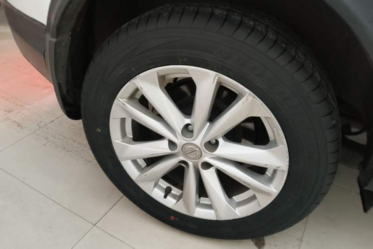 Used Nissan Qashqai 2016 2.0L CVT Elite Edition Right Rear Wheel Hub