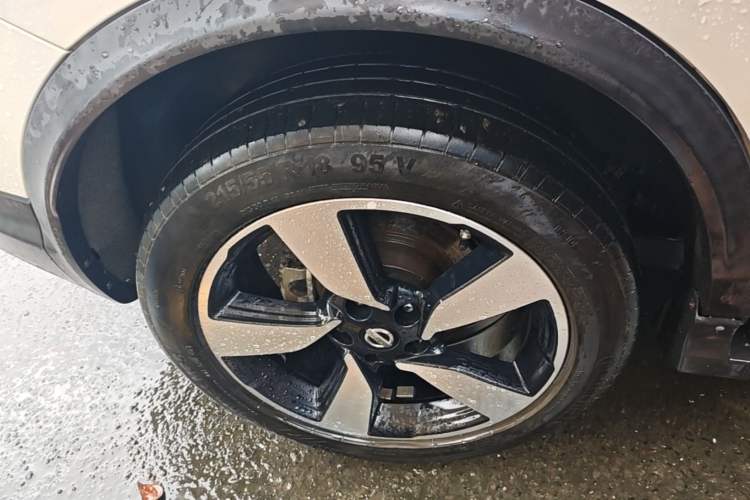 Used Nissan Qashqai 2016 2.0L CVT Luxury Edition Right Rear Wheel Hub