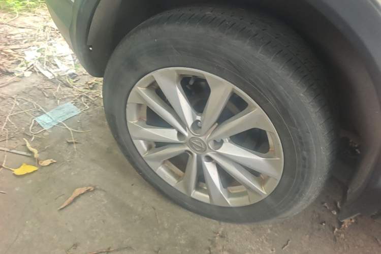 Used Nissan Qashqai 2016 2.0L CVT Elite Edition Right Rear Wheel Hub