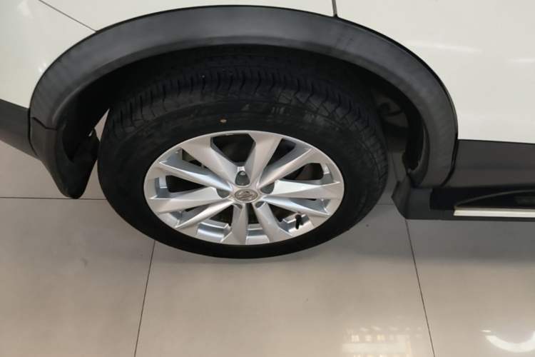 Used Nissan Qashqai 2016 2.0L CVT Elite Edition Right Rear Wheel Hub