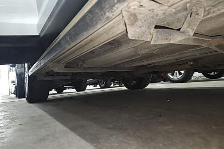 Used Nissan Qashqai 2016 2.0L CVT Elite Edition Right Side Sill