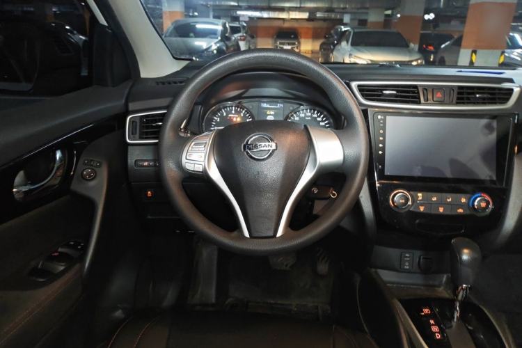 Used Nissan Qashqai 2016 2.0L CVT Elite Edition Steering Wheel