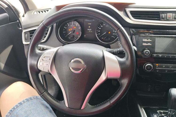 Used Nissan Qashqai 2016 2.0L CVT Luxury Edition Steering Wheel