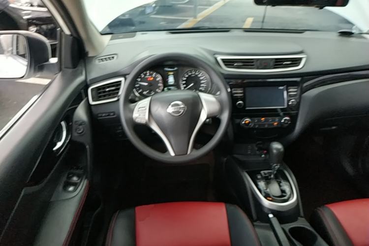 Used Nissan Qashqai 2016 2.0L CVT Elite Edition Steering Wheel