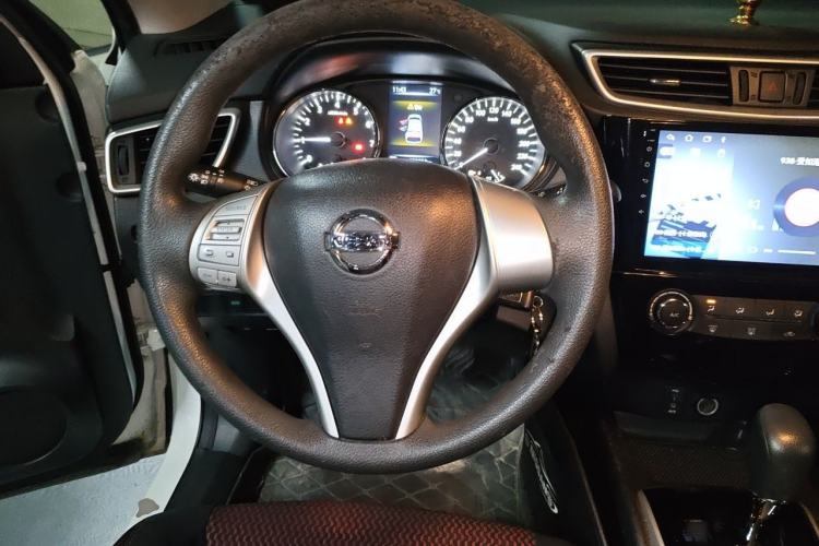 Used Nissan Qashqai 2016 2.0L CVT Elite Edition Steering Wheel