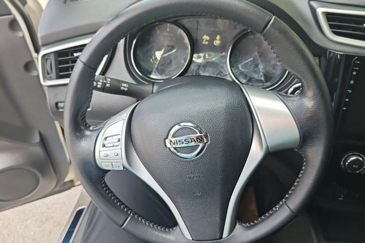 Used Nissan Qashqai 2016 2.0L CVT Luxury Edition Steering Wheel