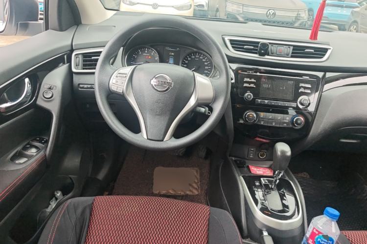 Used Nissan Qashqai 2016 2.0L CVT Elite Edition Steering Wheel