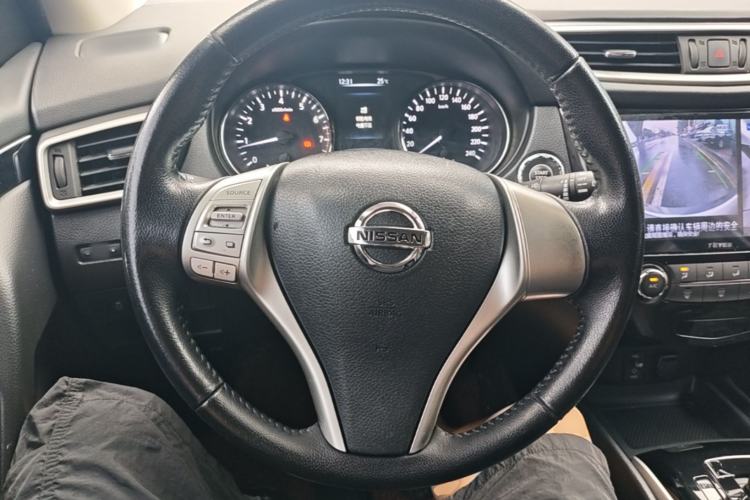 Used Nissan Qashqai 2016 2.0L CVT Luxury Edition Steering Wheel