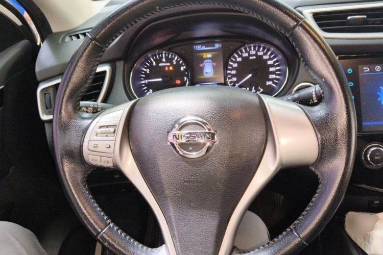 Used Nissan Qashqai 2016 2.0L CVT Luxury Edition Steering Wheel