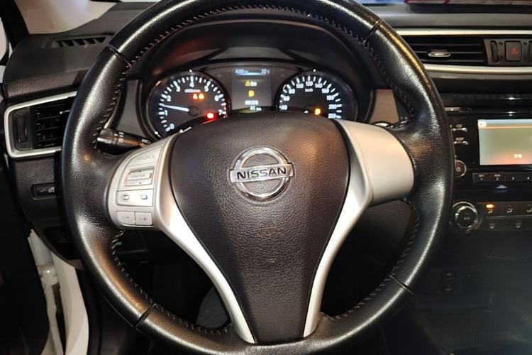 Used Nissan Qashqai 2016 2.0L CVT Luxury Edition Steering Wheel