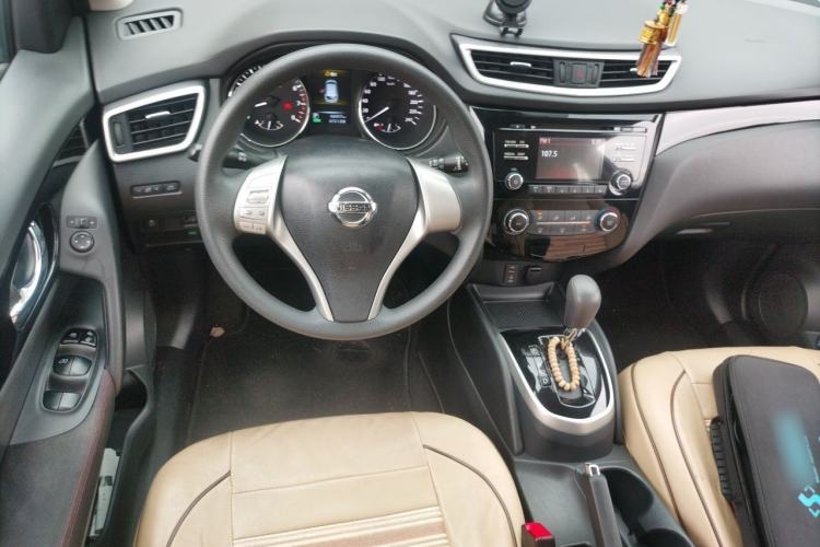 Used Nissan Qashqai 2016 2.0L CVT Elite Edition Steering Wheel