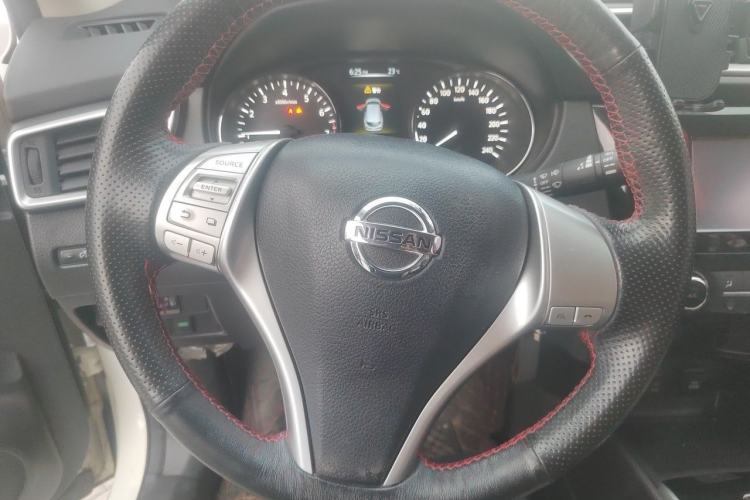 Used Nissan Qashqai 2016 2.0L CVT Leading Edition Steering Wheel