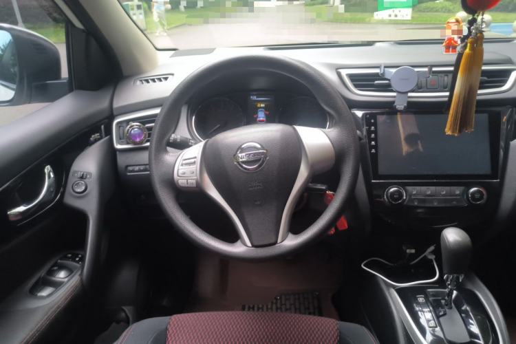 Used Nissan Qashqai 2016 2.0L CVT Elite Edition Steering Wheel