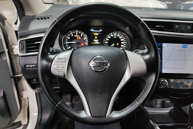 Used Nissan Qashqai 2016 2.0L CVT Luxury Edition Steering Wheel