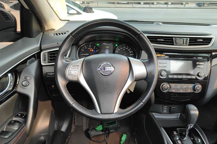 Used Nissan Qashqai 2016 2.0L CVT Luxury Edition Steering Wheel