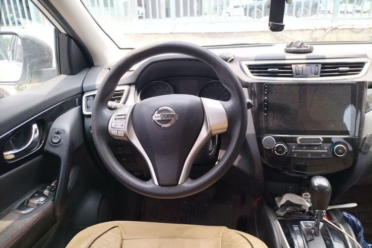 Used Nissan Qashqai 2016 2.0L CVT Elite Edition Steering Wheel