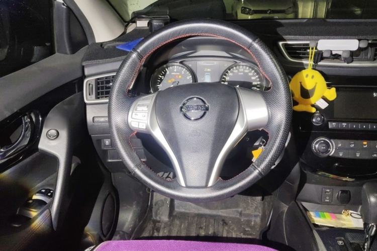Used Nissan Qashqai 2016 2.0L CVT Elite Edition Steering Wheel