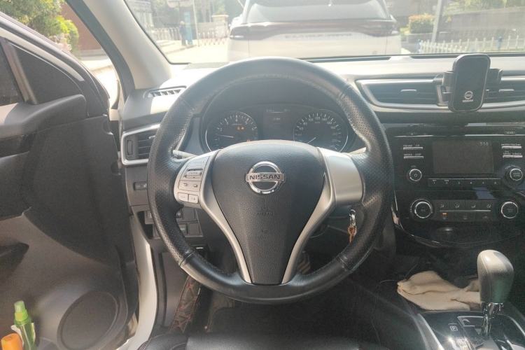 Used Nissan Qashqai 2016 2.0L CVT Elite Edition Steering Wheel