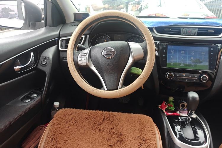 Used Nissan Qashqai 2016 2.0L CVT Elite Edition Steering Wheel