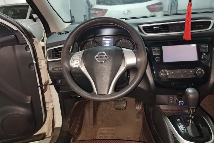 Used Nissan Qashqai 2016 2.0L CVT Elite Edition Steering Wheel