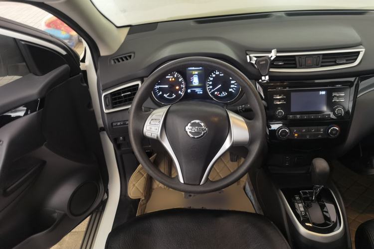 Used Nissan Qashqai 2016 2.0L CVT Elite Edition Steering Wheel