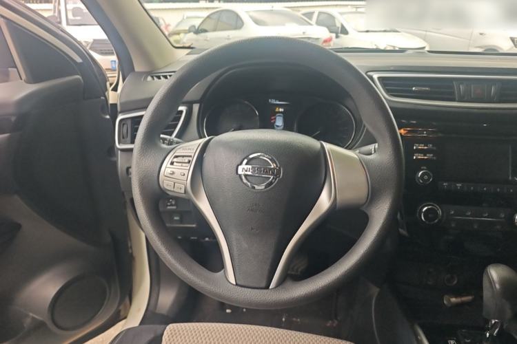 Used Nissan Qashqai 2016 2.0L CVT Elite Edition Steering Wheel