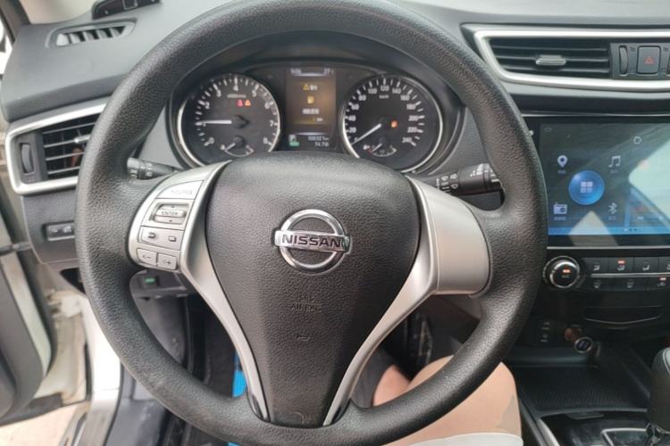 Used Nissan Qashqai 2016 2.0L CVT Elite Edition Steering Wheel