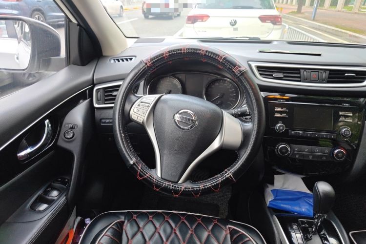 Used Nissan Qashqai 2016 2.0L CVT Luxury Edition Steering Wheel