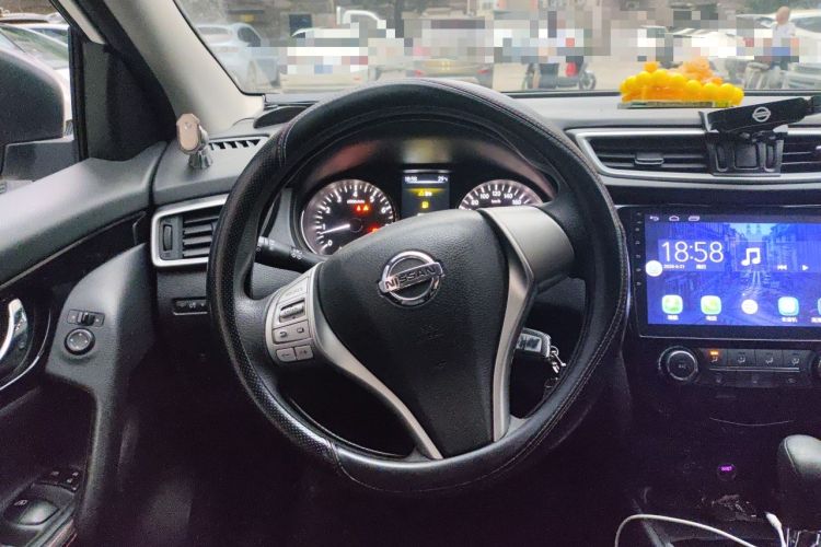 Used Nissan Qashqai 2016 2.0L CVT Elite Edition Steering Wheel