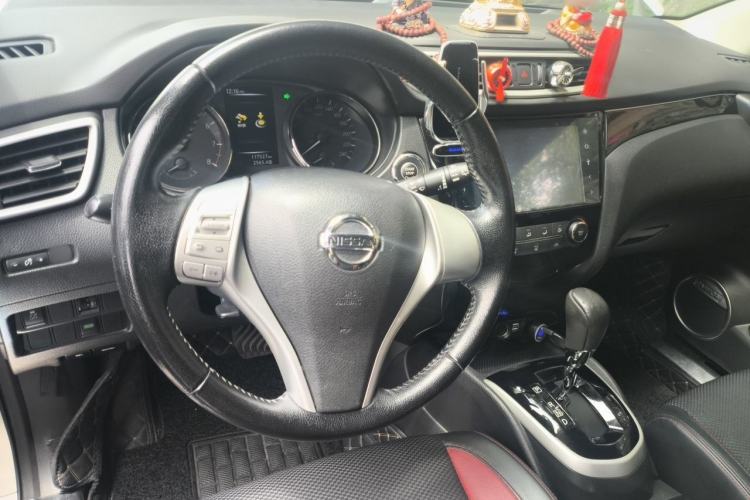 Used Nissan Qashqai 2016 2.0L CVT Luxury Edition Steering Wheel