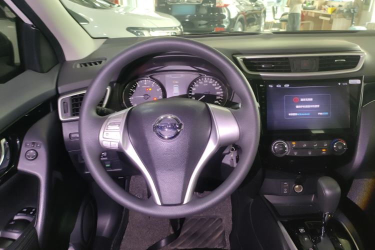 Used Nissan Qashqai 2016 2.0L CVT Elite Edition Steering Wheel