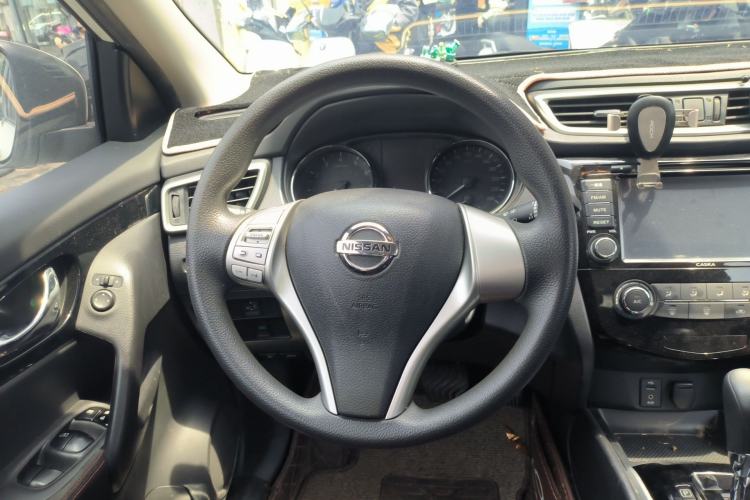 Used Nissan Qashqai 2016 2.0L CVT Elite Edition Steering Wheel