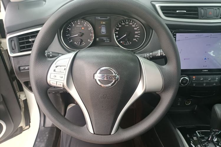 Used Nissan Qashqai 2016 2.0L CVT Elite Edition Steering Wheel