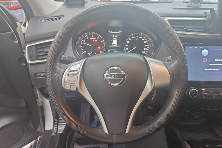 Used Nissan Qashqai 2016 2.0L CVT Elite Edition Steering Wheel