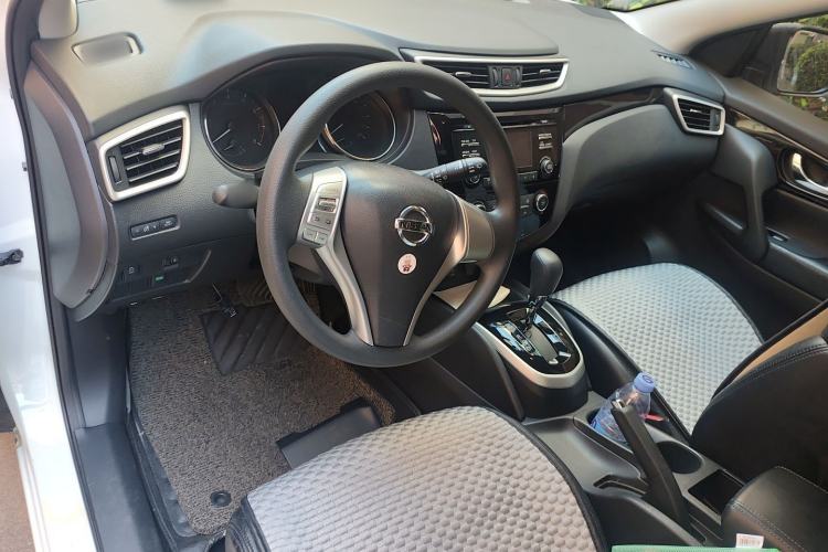 Used Nissan Qashqai 2016 2.0L CVT Elite Edition Steering Wheel
