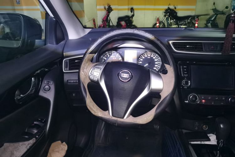 Used Nissan Qashqai 2016 2.0L CVT Elite Edition Steering Wheel