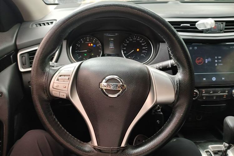 Used Nissan Qashqai 2016 2.0L CVT Elite Edition Steering Wheel