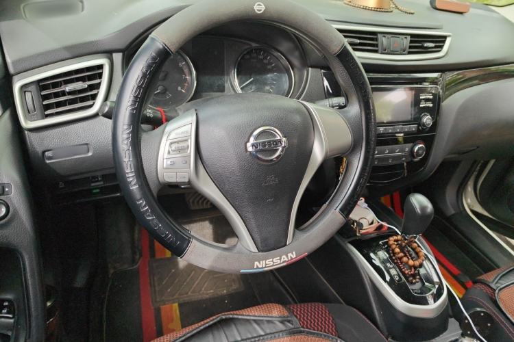 Used Nissan Qashqai 2016 2.0L CVT Elite Edition Steering Wheel