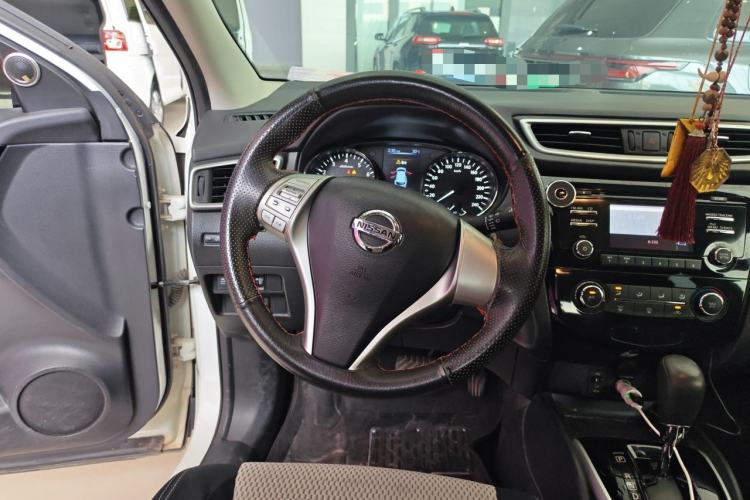 Used Nissan Qashqai 2016 2.0L CVT Elite Edition Steering Wheel