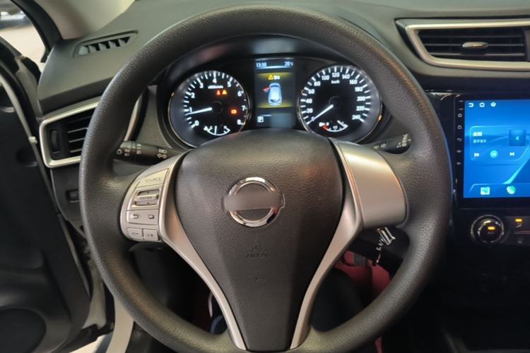 Used Nissan Qashqai 2016 2.0L CVT Elite Edition Steering Wheel