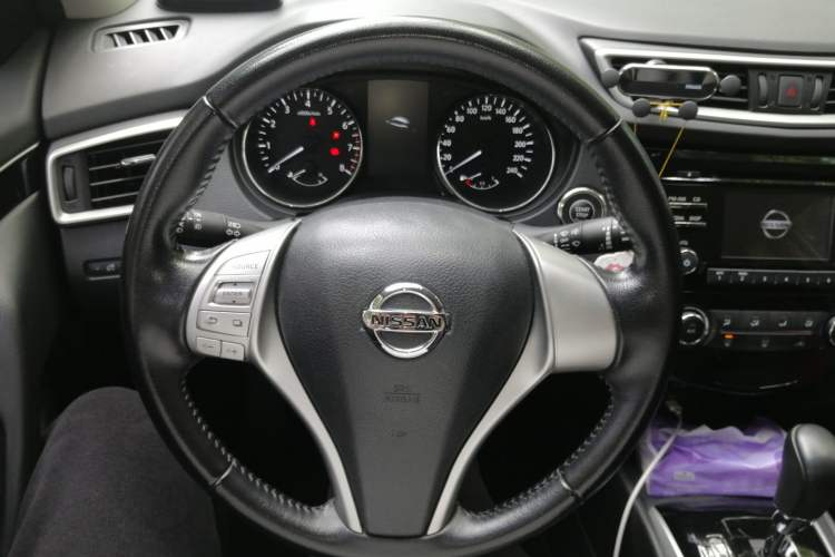 Used Nissan Qashqai 2016 2.0L CVT Luxury Edition Steering Wheel
