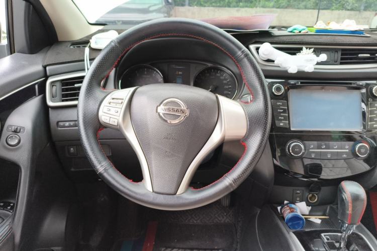 Used Nissan Qashqai 2016 2.0L CVT Luxury Edition Steering Wheel