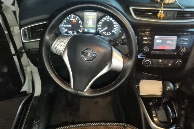 Used Nissan Qashqai 2016 2.0L CVT Luxury Edition Steering Wheel